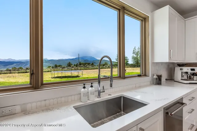 $5,837,000 | 577 Fox Run Drive, Carbondale, CO 81623