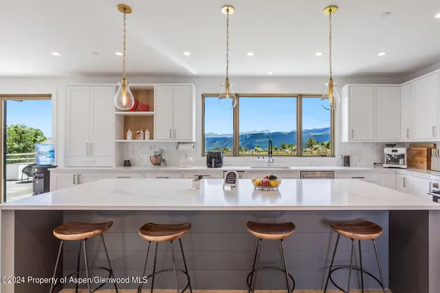 $5,837,000 | 577 Fox Run Drive, Carbondale, CO 81623