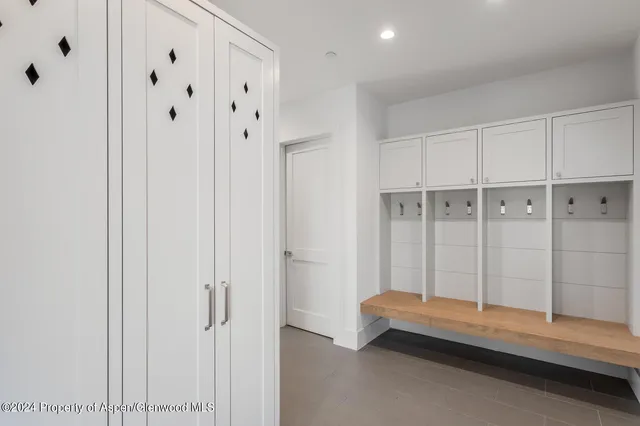 $5,837,000 | 577 Fox Run Drive, Carbondale, CO 81623