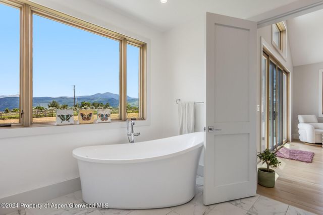 $5,837,000 | 577 Fox Run Drive, Carbondale, CO 81623