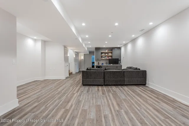 $5,837,000 | 577 Fox Run Drive, Carbondale, CO 81623