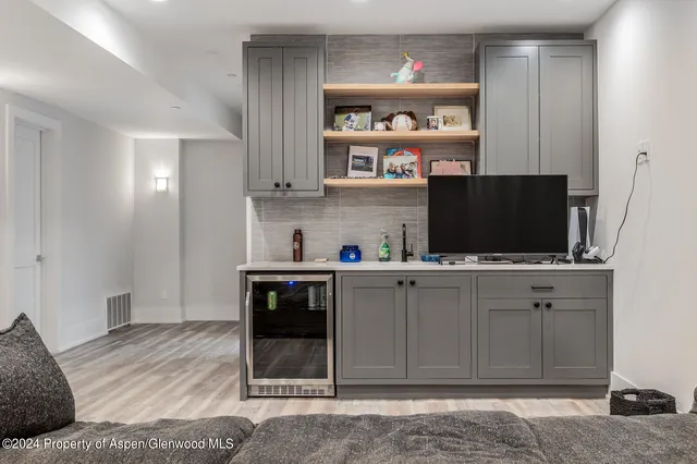 $5,837,000 | 577 Fox Run Drive, Carbondale, CO 81623