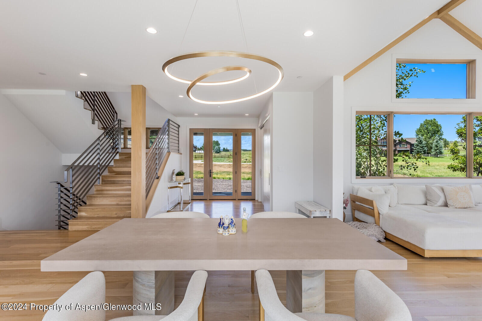 577 Fox Run Drive Carbondale, CO 81623 - Photo 7 of 67 a view of kitchen with dining table and chairs