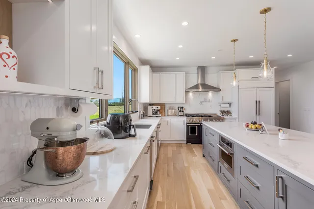 $5,837,000 | 577 Fox Run Drive, Carbondale, CO 81623