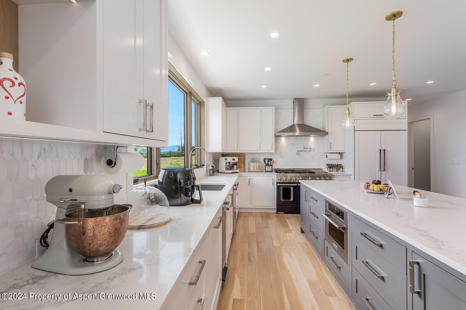 577 Fox Run Drive Carbondale, CO 81623 - Photo 8 of 67 21_577_Fox_Run_missouri_heights_81623021