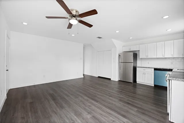 $395,000 | 9241 Seeker Street, Houston, TX 77028