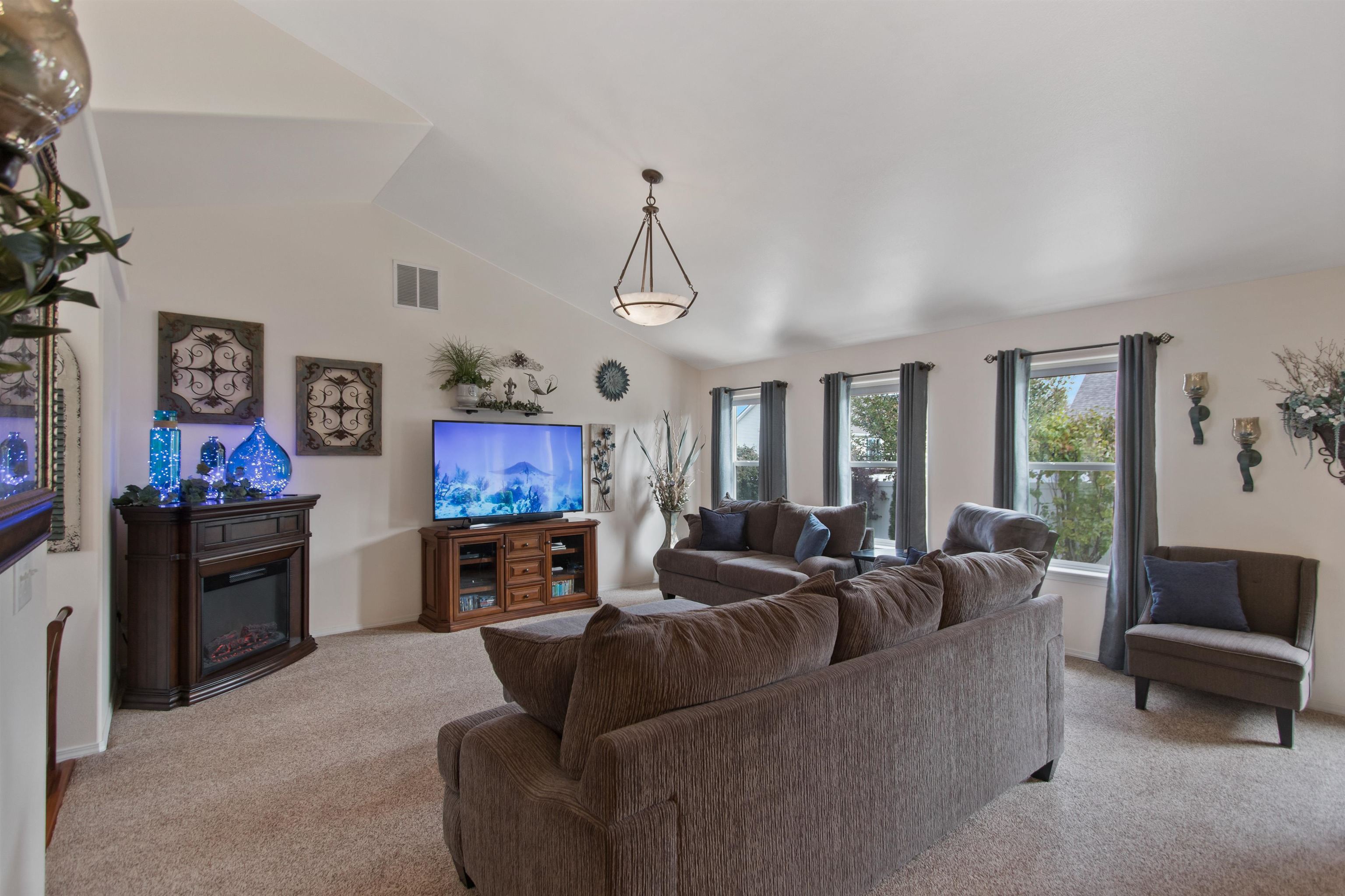 617 South Holiday Road Spokane Valley, WA 99016 - Photo 6 of 35