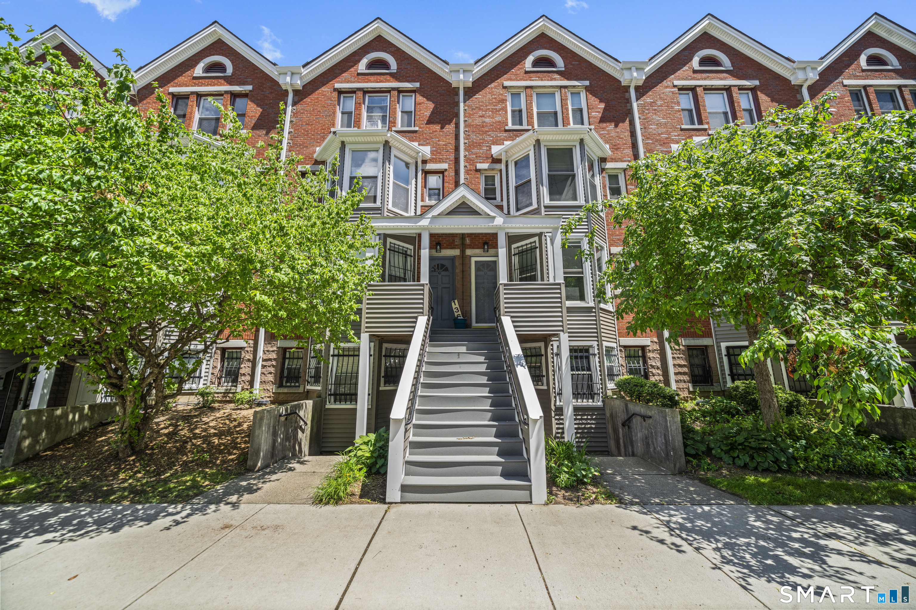 136 Maple Avenue, Unit B Hartford, CT 06114 - Photo 1 of 22