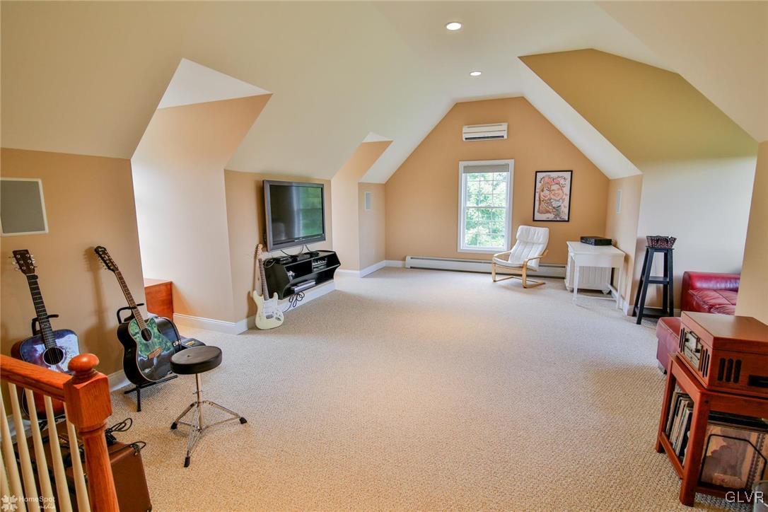 2721 Post Road Orefield, PA 18069 - Photo 33 of 45