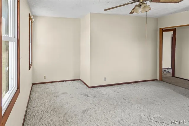 $299,000 | 2998 Gresham Hollow Road, Hamburg, IL 62045