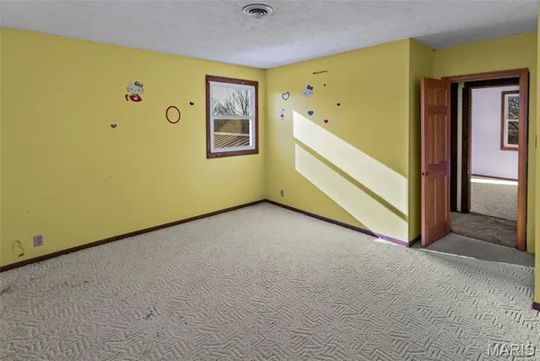 $275,000 | 2998 Gresham Hollow Road, Hamburg, IL 62045