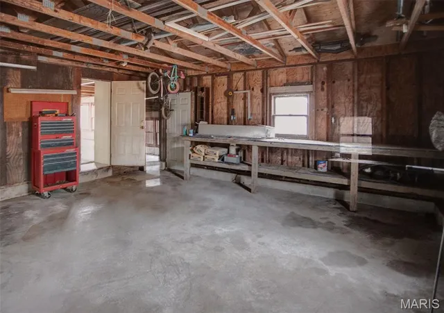 $299,000 | 2998 Gresham Hollow Road, Hamburg, IL 62045