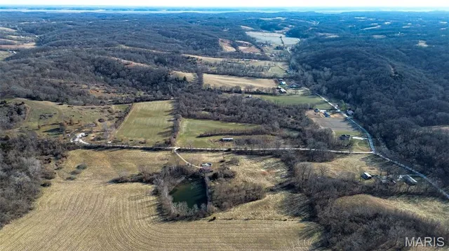 $299,000 | 2998 Gresham Hollow Road, Hamburg, IL 62045