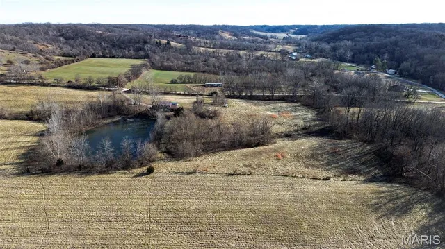 $299,000 | 2998 Gresham Hollow Road, Hamburg, IL 62045