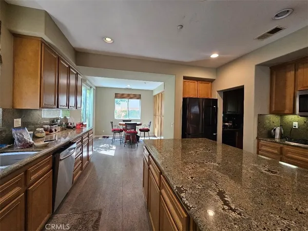 $889,000 | 5965 Lost Horse Drive, Fontana, CA 92336