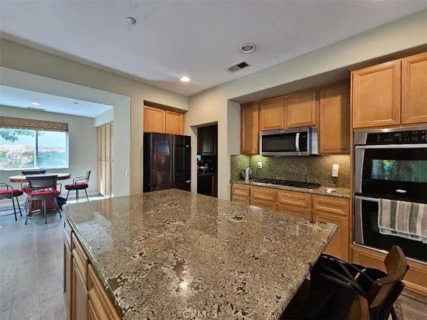 $889,000 | 5965 Lost Horse Drive, Fontana, CA 92336