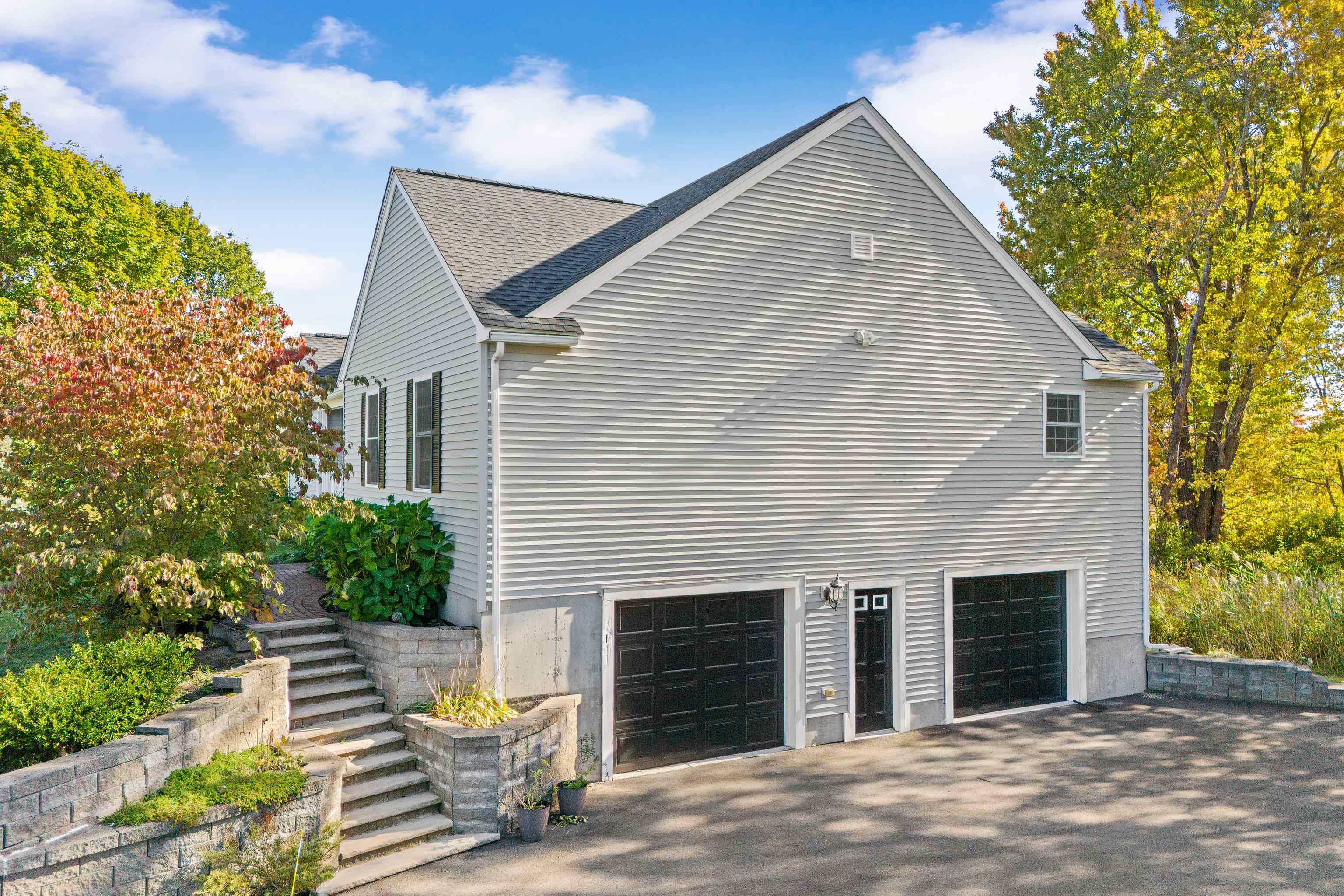 22 Maple Road North Hampton, NH 03862 - Photo 8 of 50 Gallery Image 8