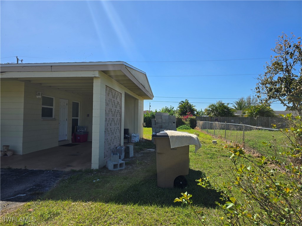 400 Jersey Road West Lehigh Acres, FL 33936 - Photo 4 of 38