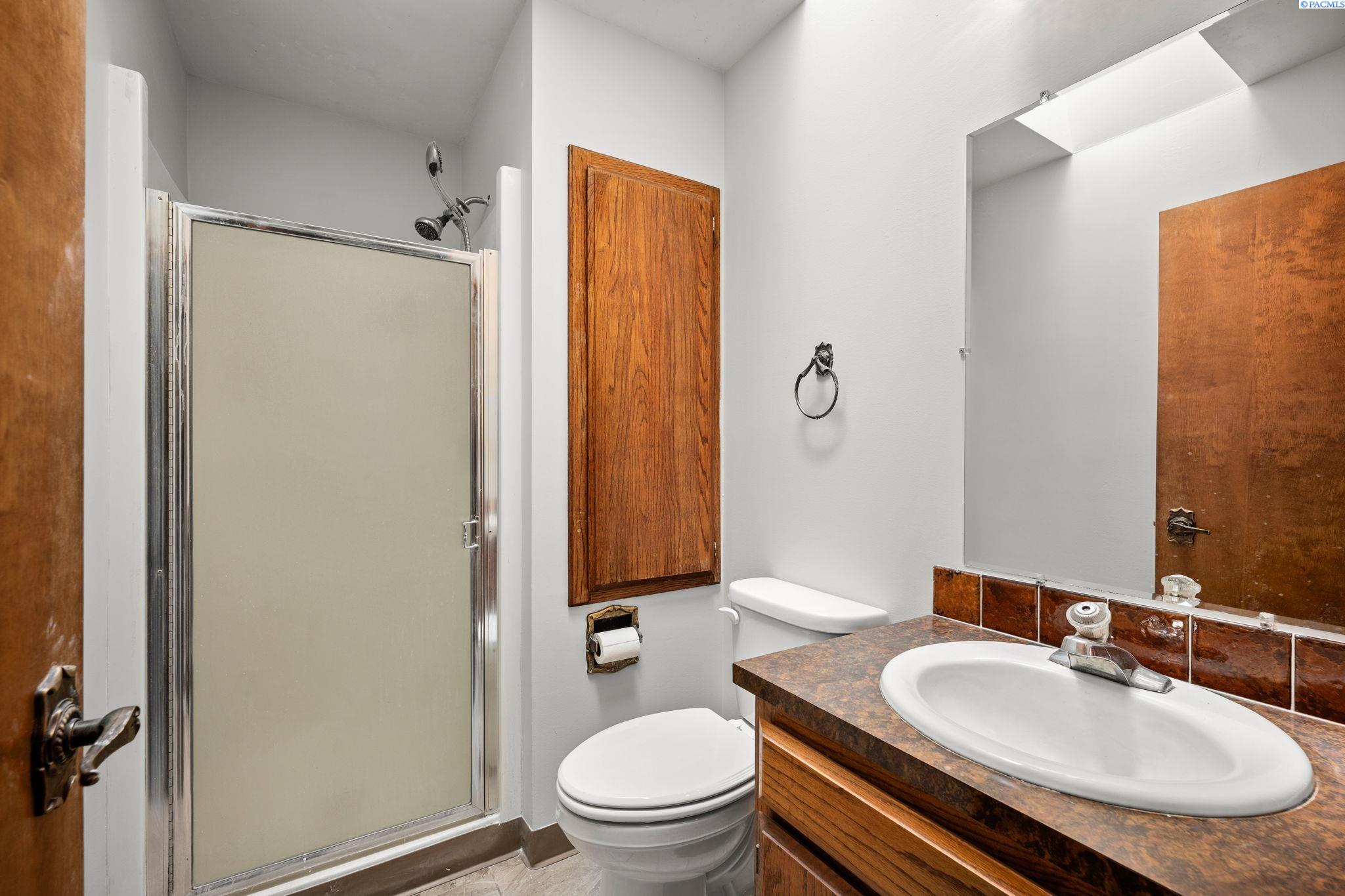 21431 Endicott Road Endicott, WA 99125 - Photo 16 of 44 Gallery Image 16