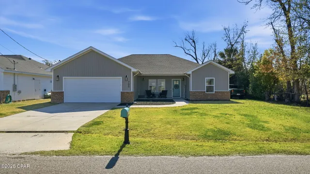 $405,000 | 705 West 8th Street, Lynn Haven, FL 32444