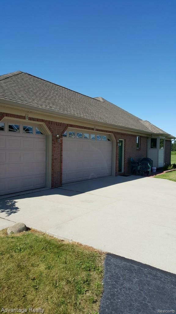 1079 Riley Center Road Memphis, MI 48041 - Photo 4 of 21 Riley Center - Garage.jpg