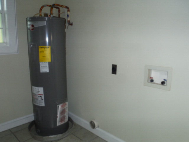 13103 5th Street Lillian, AL 36549 - Photo 18 of 37 Utility room