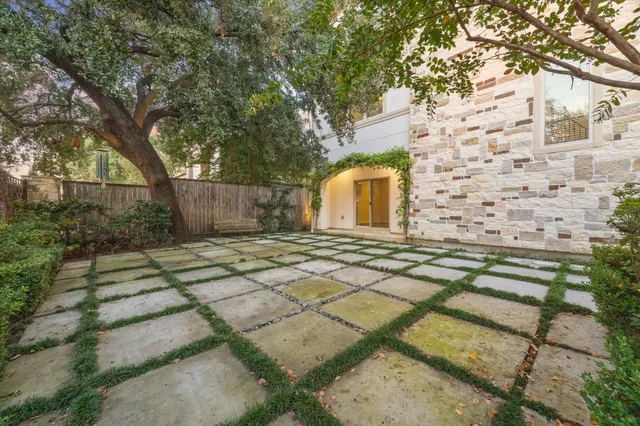 $5,000 | 6008 Potomac Park Drive, Houston, TX 77057