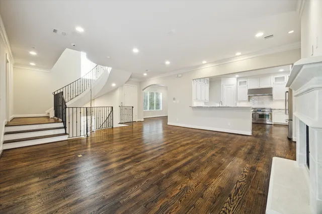 $5,000 | 6008 Potomac Park Drive, Houston, TX 77057