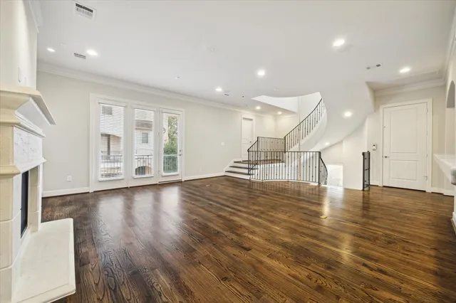 $5,000 | 6008 Potomac Park Drive, Houston, TX 77057