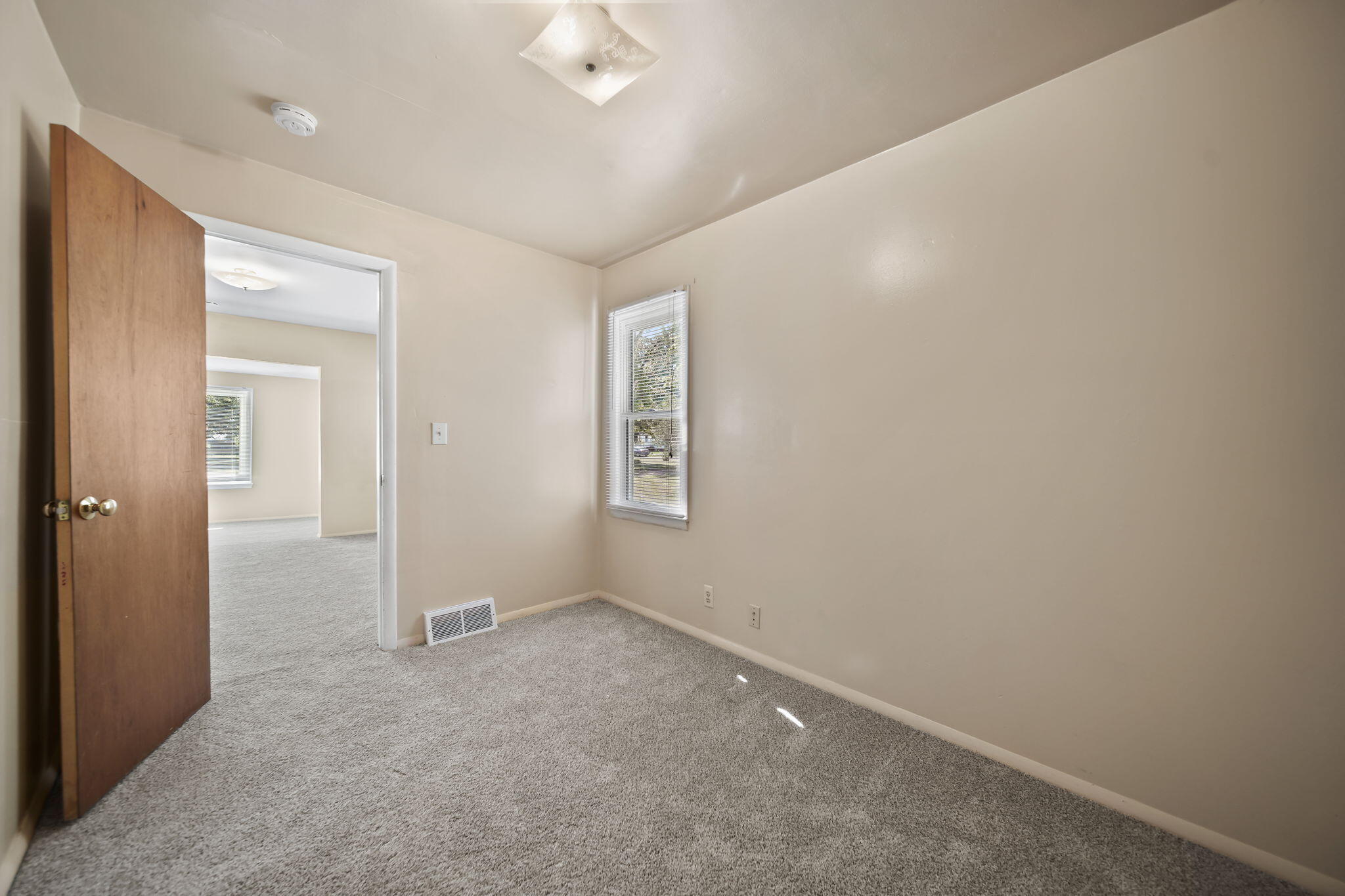 48000 Wear Road Belleville, MI 48111 - Photo 20 of 38 12-web-or-mls-DSC08766
