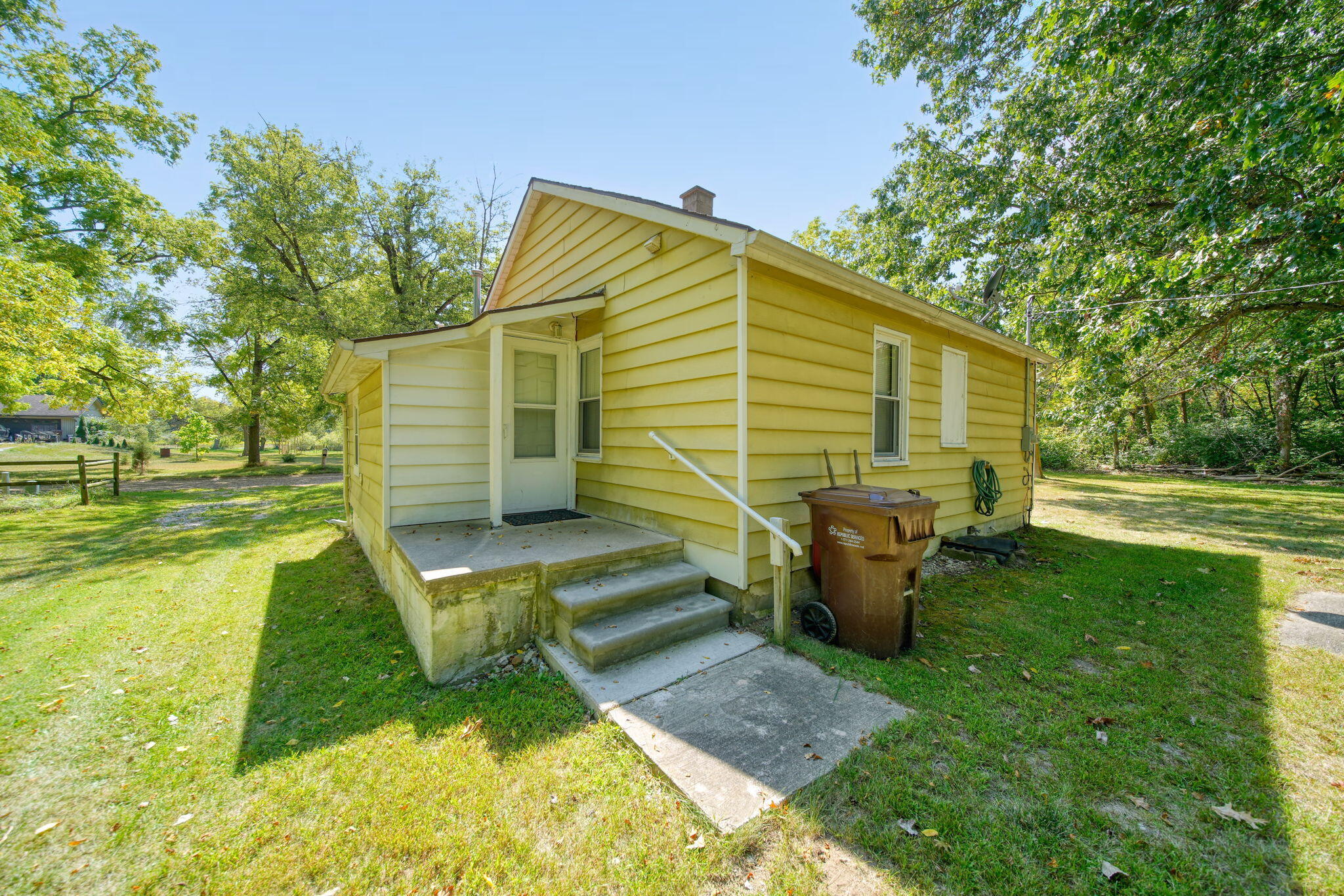 48000 Wear Road Belleville, MI 48111 - Photo 24 of 38 25-web-or-mls-DSC08685_HDR