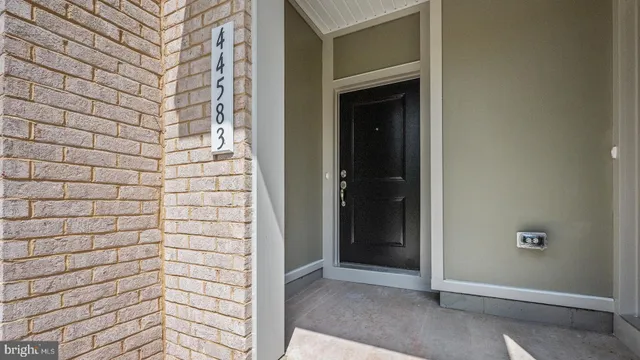 $689,990 | 44583 Strabane Terrace, Ashburn, VA 20147