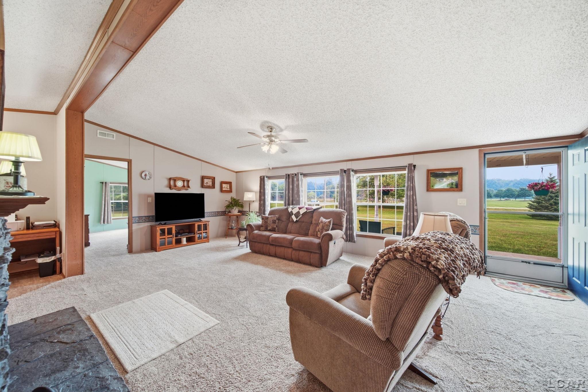 1052 Meanwell Road Dundee, MI 48131 - Photo 9 of 71 50215571-c9534403-4a75-4782-a66e-24503eb108a7.JPG