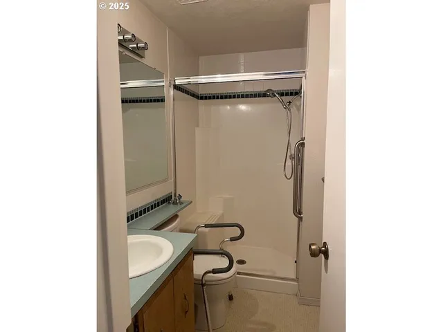 $610,000 | 10220 Southwest Paulina Drive, Tualatin, OR 97062