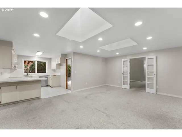 $610,000 | 10220 Southwest Paulina Drive, Tualatin, OR 97062