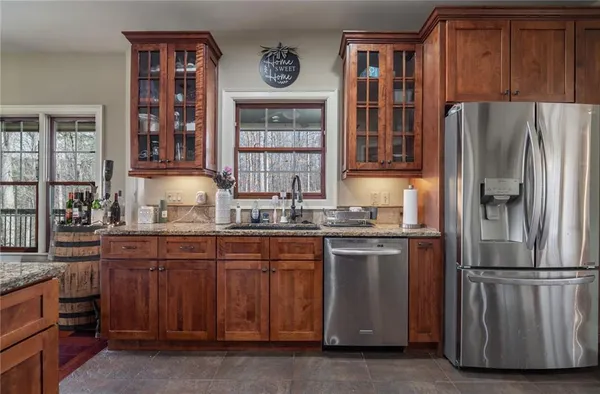 $950,000 | 723 Sulphur Springs Road Southeast, Fairmount, GA 30139