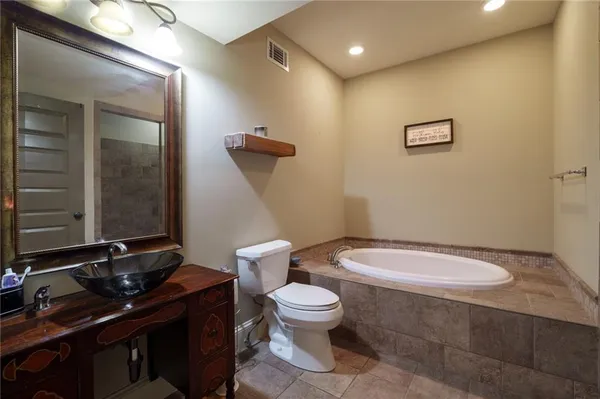 $950,000 | 723 Sulphur Springs Road Southeast, Fairmount, GA 30139