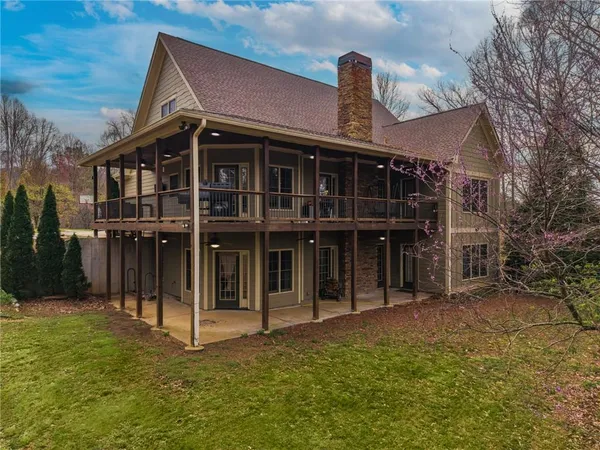 $950,000 | 723 Sulphur Springs Road Southeast, Fairmount, GA 30139