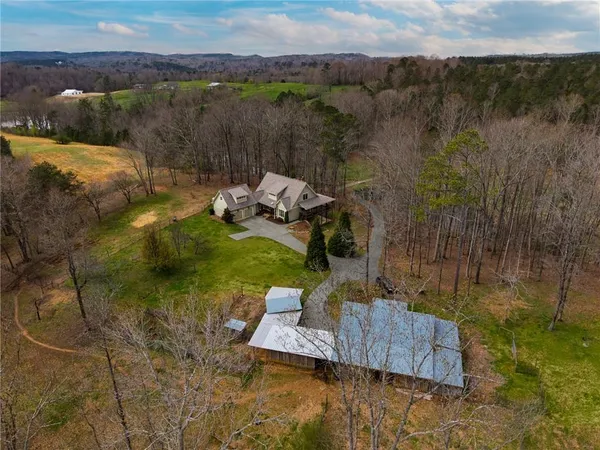 $950,000 | 723 Sulphur Springs Road Southeast, Fairmount, GA 30139