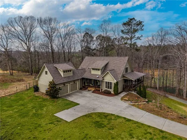 $950,000 | 723 Sulphur Springs Road Southeast, Fairmount, GA 30139