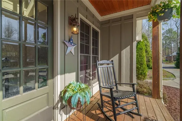 $950,000 | 723 Sulphur Springs Road Southeast, Fairmount, GA 30139