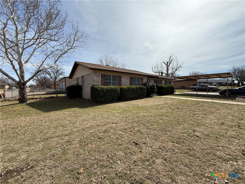 801 Meadowlark Street Hamilton, TX 76531 - Photo 2 of 42