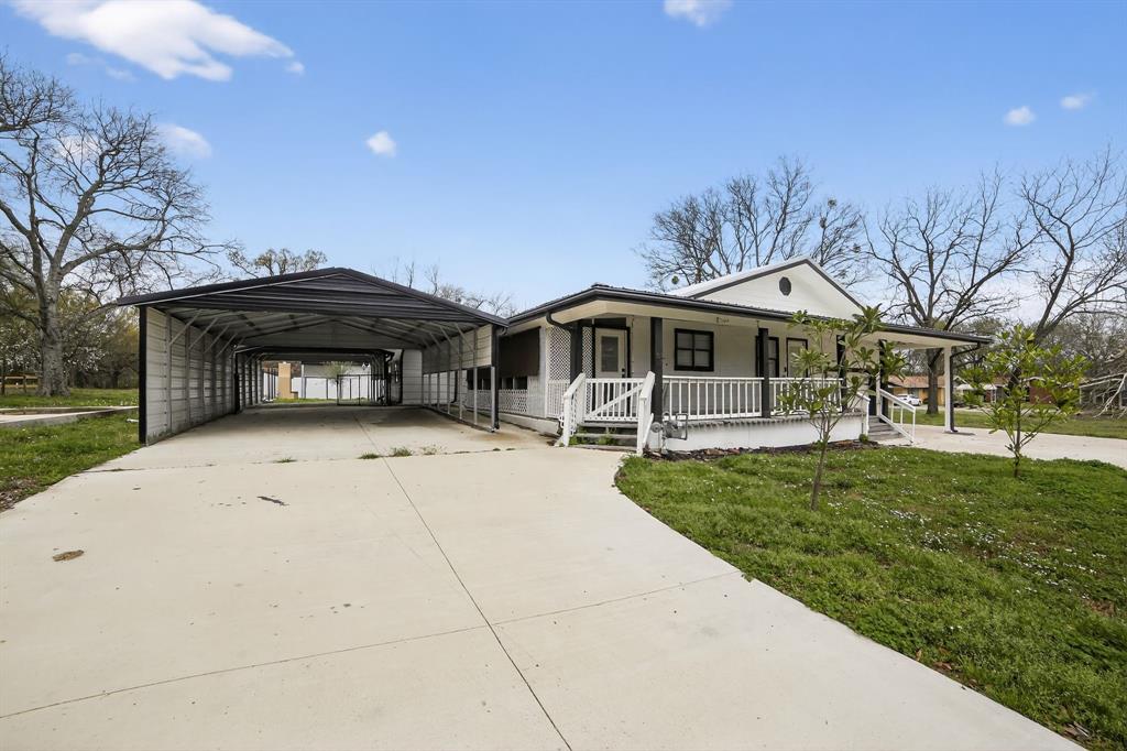 204 Dewitt Street Alba, TX 75410 - Photo 3 of 31