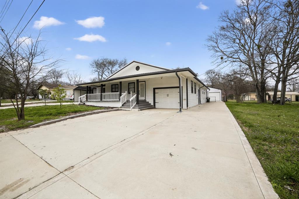 204 Dewitt Street Alba, TX 75410 - Photo 4 of 31
