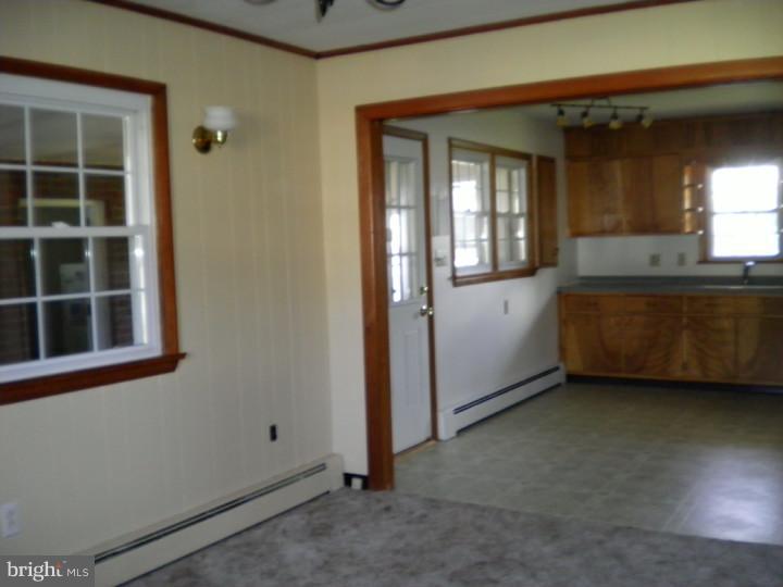 95 Annapolis Road Pennsville, NJ 08070 - Photo 2 of 10