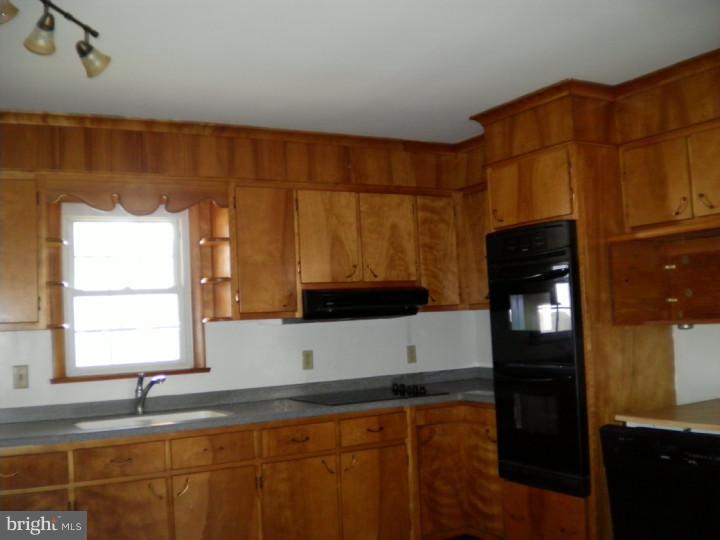 95 Annapolis Road Pennsville, NJ 08070 - Photo 4 of 10