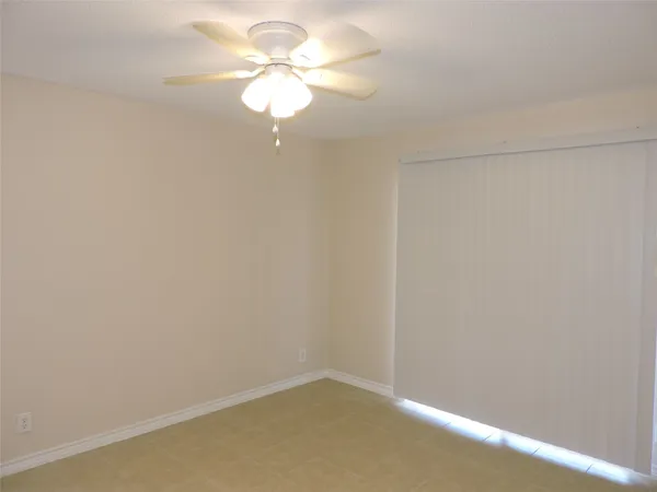 $1,150 | 17401 Red Oak Drive, Unit 104, Houston, TX 77090