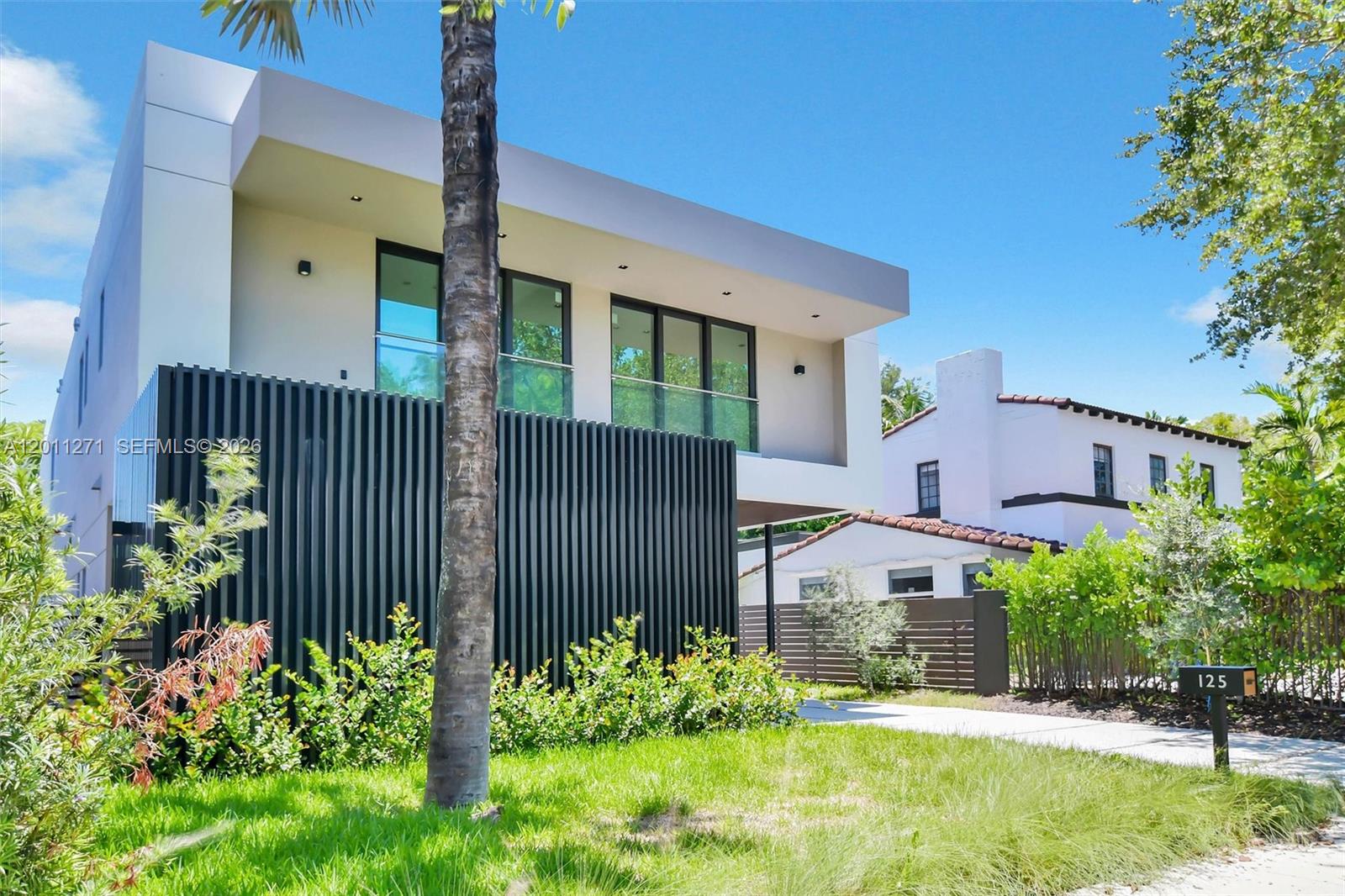 125 Southwest 29th Road Miami, FL 33129 - Photo 20 of 69