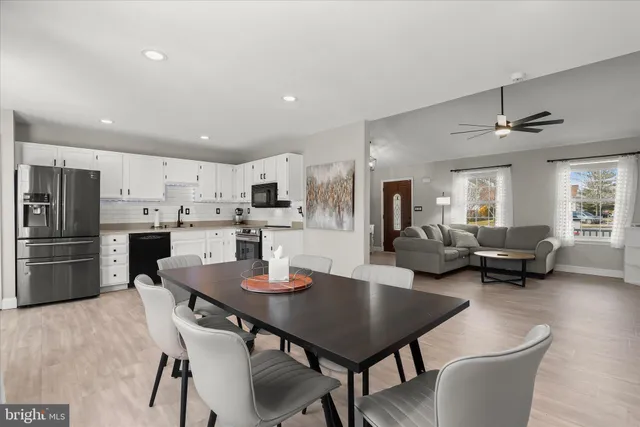 $389,000 | 22 Windward Way, Baltimore, MD 21220