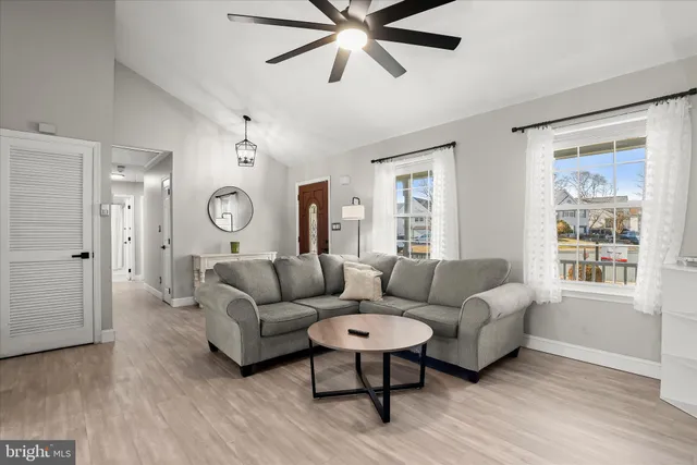 $389,000 | 22 Windward Way, Baltimore, MD 21220